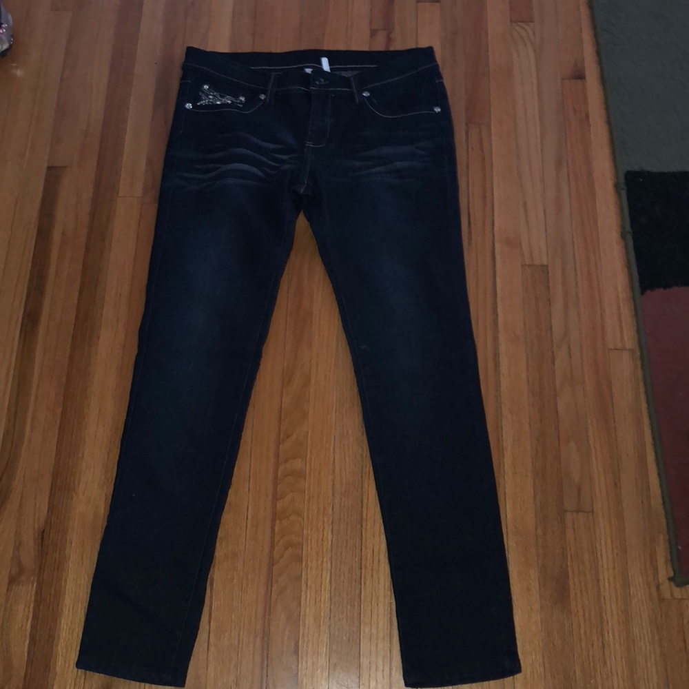 Skinny blue jeans